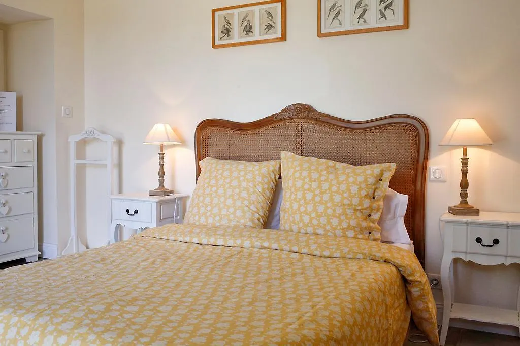 Bed and Breakfast La Dentelliere Saint-Hippolyte-le-Graveyron 3*,  Франция