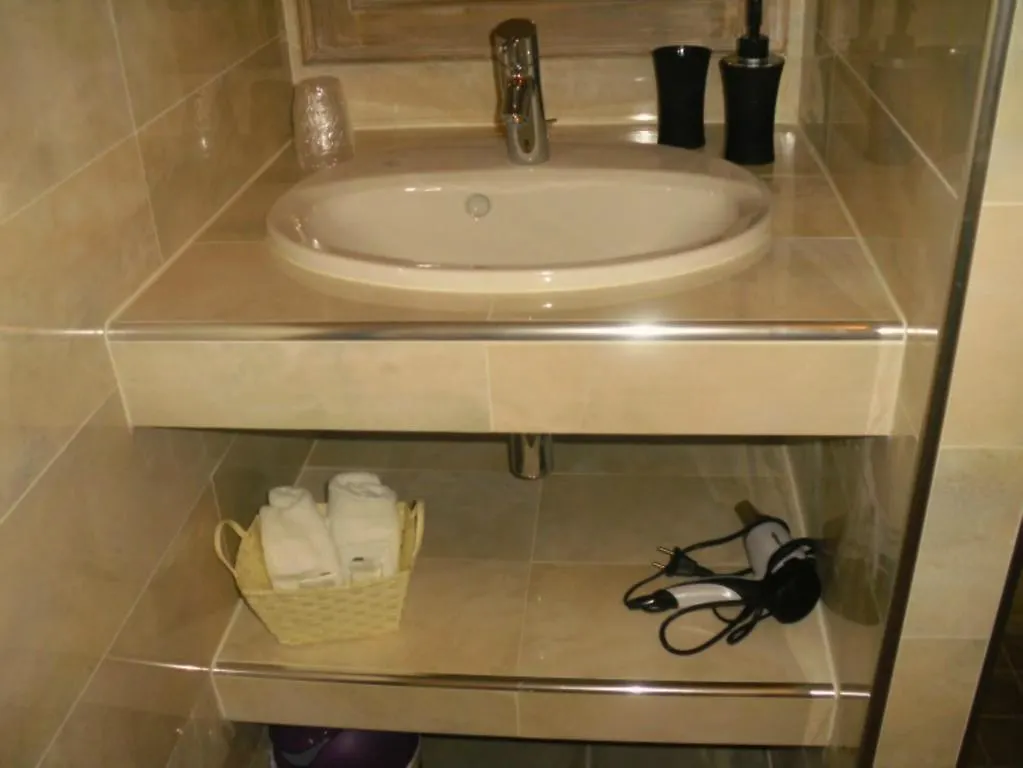 Bed and Breakfast La Dentelliere Saint-Hippolyte-le-Graveyron Франция
